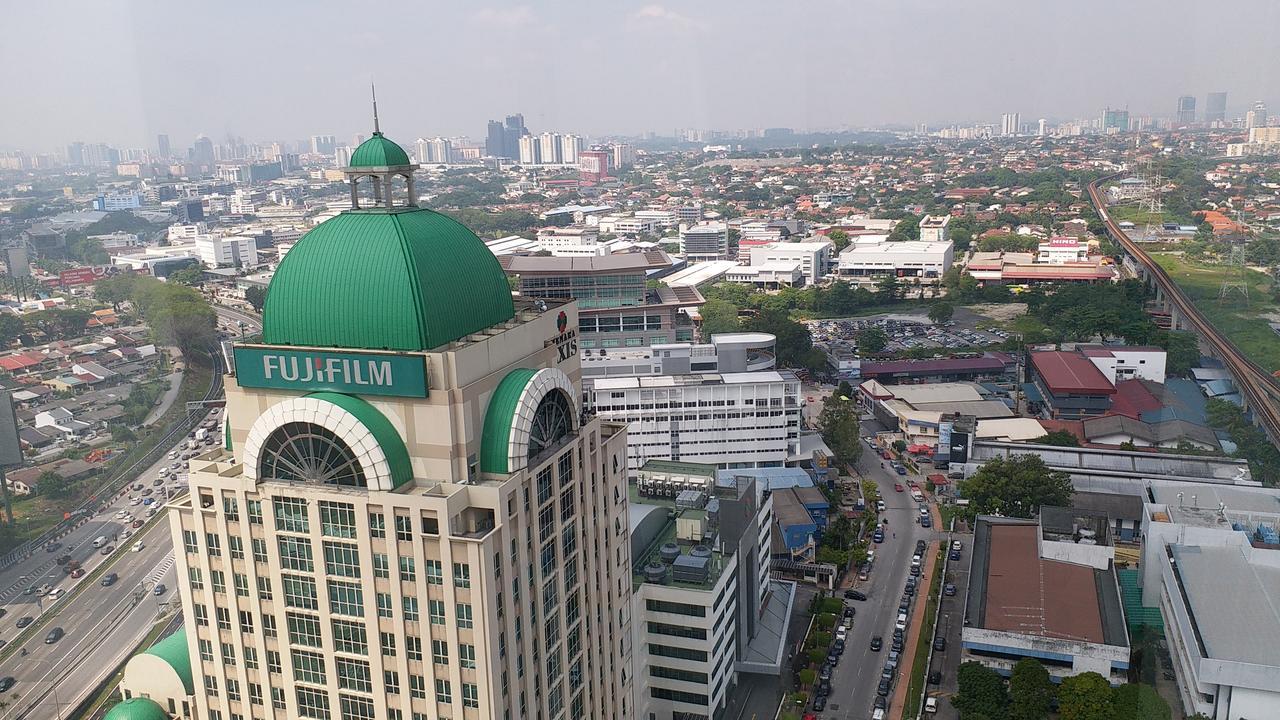 The Garden Apartment At Kuala Lumpur Petaling Jaya Exterior photo